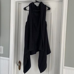 Knitted cardigan vest